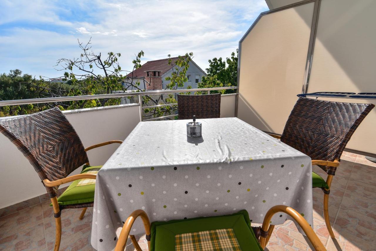 Nena Apartment ซูโกชัน ภายนอก รูปภาพ