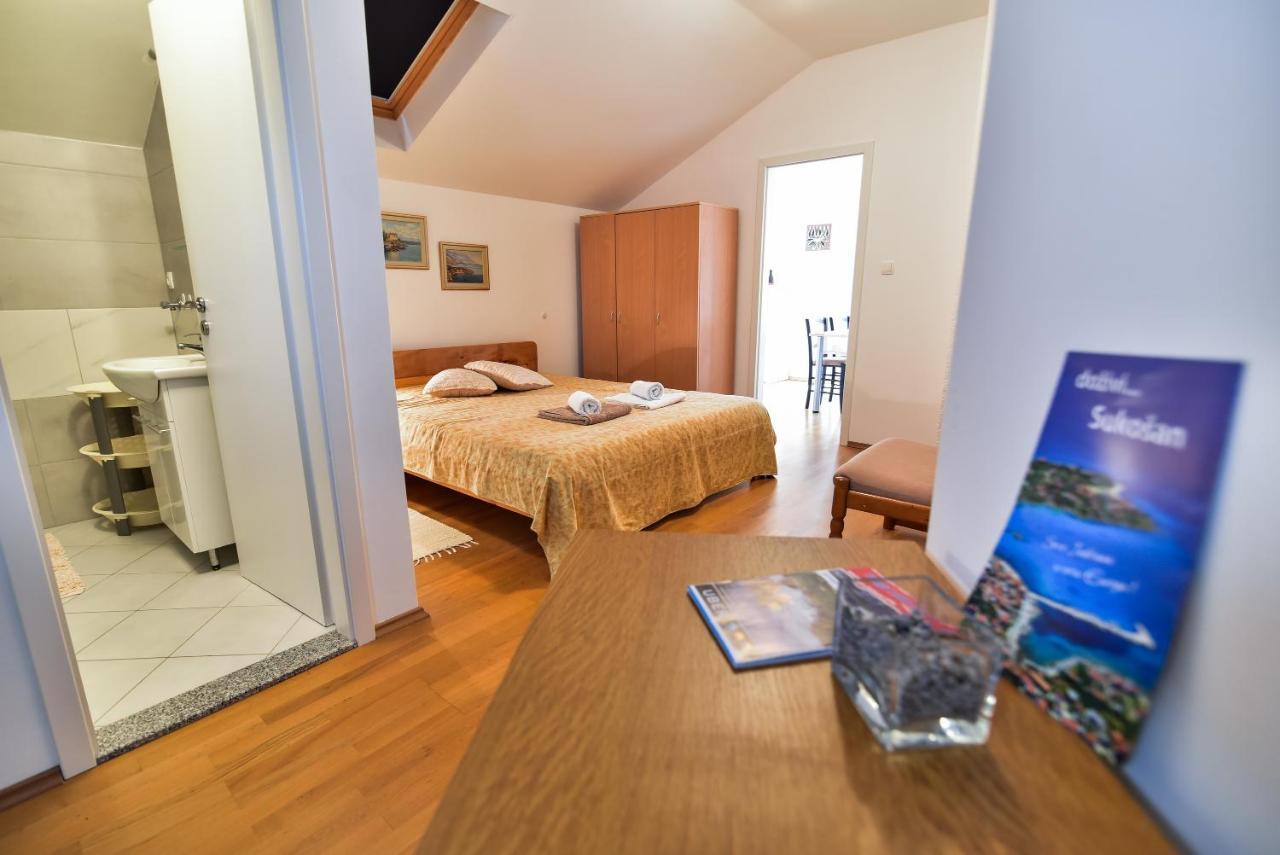 Nena Apartment ซูโกชัน ภายนอก รูปภาพ