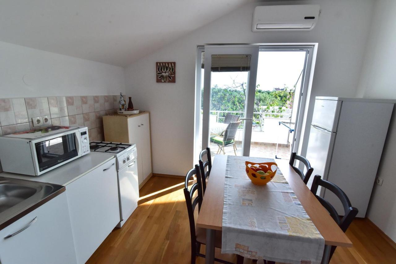 Nena Apartment ซูโกชัน ภายนอก รูปภาพ