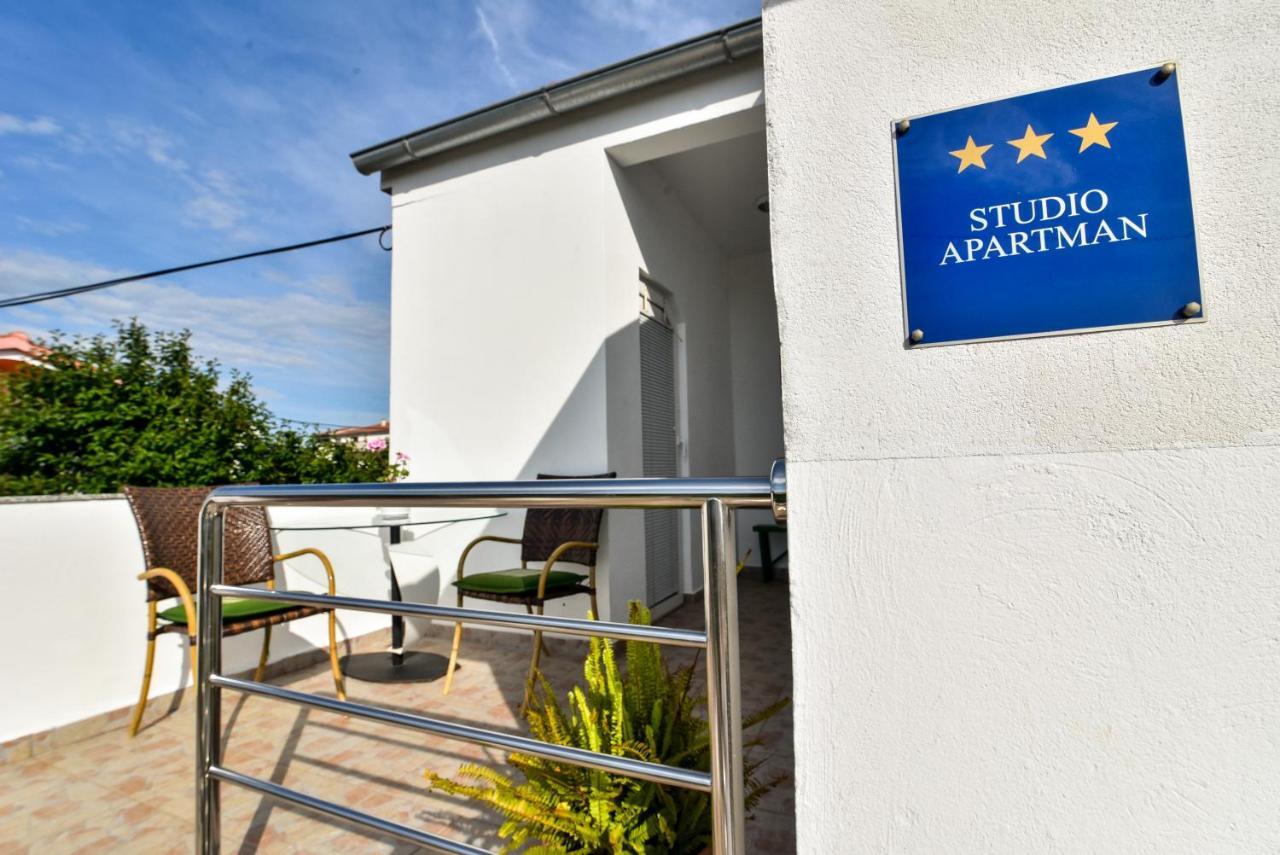 Nena Apartment ซูโกชัน ภายนอก รูปภาพ